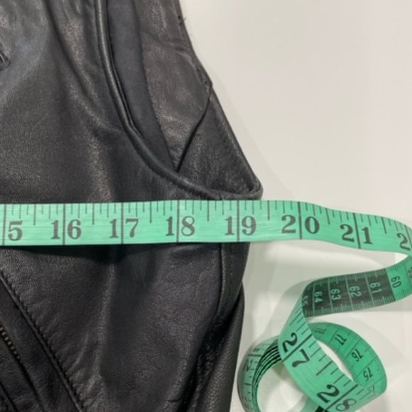DKNY | Vintage Black Leather Biker Vest ~ Size Medium - Picture 11 of 17